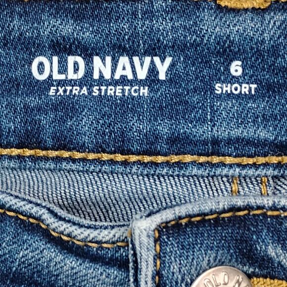 Old Navy Extra Stretch O.G. Straight Jeans Size 6 Short Medium Blue Wash Hi Rise - Picture 6 of 7